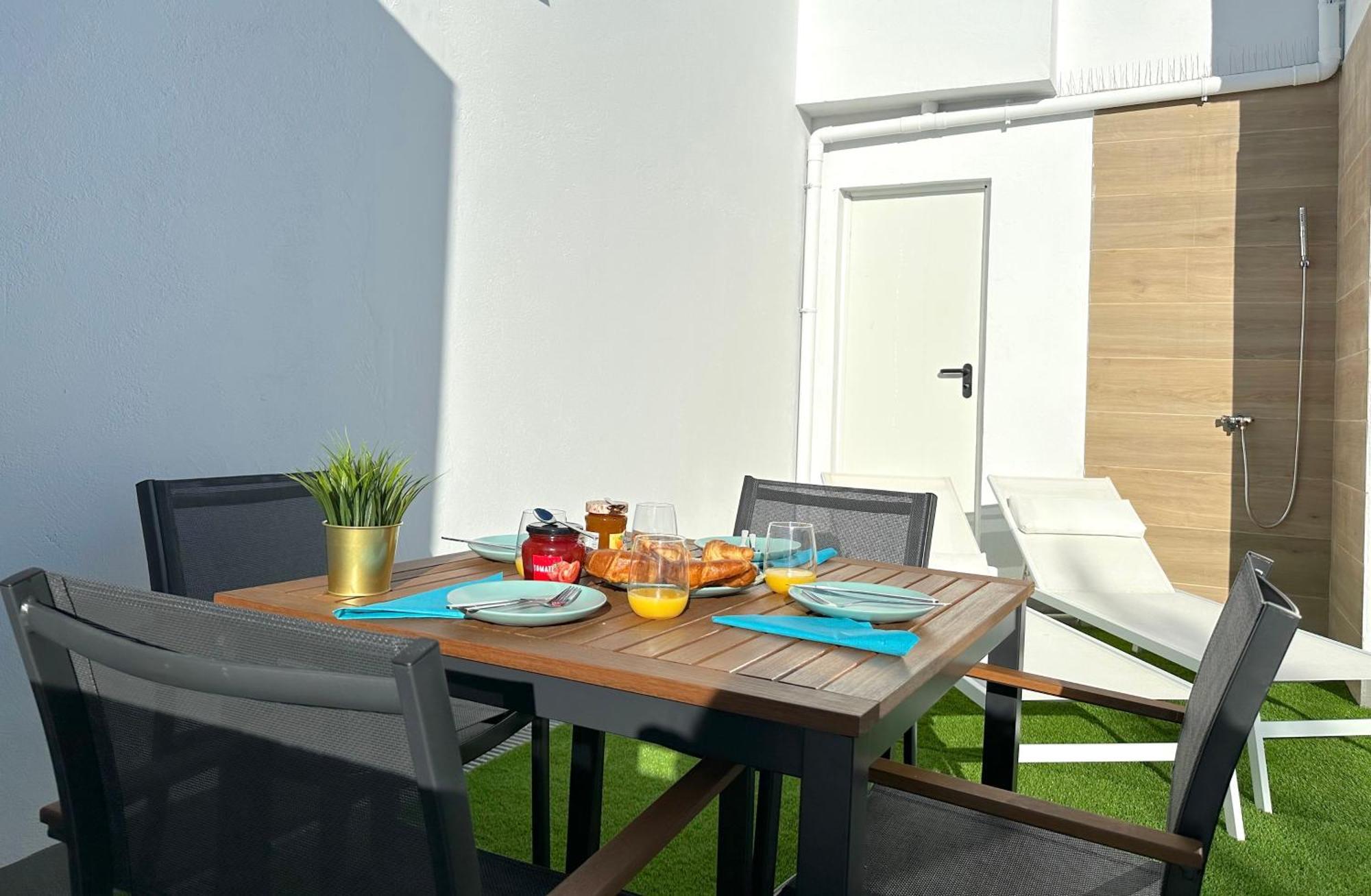 Suites Verano Azul Castillo del Romeral エクステリア 写真