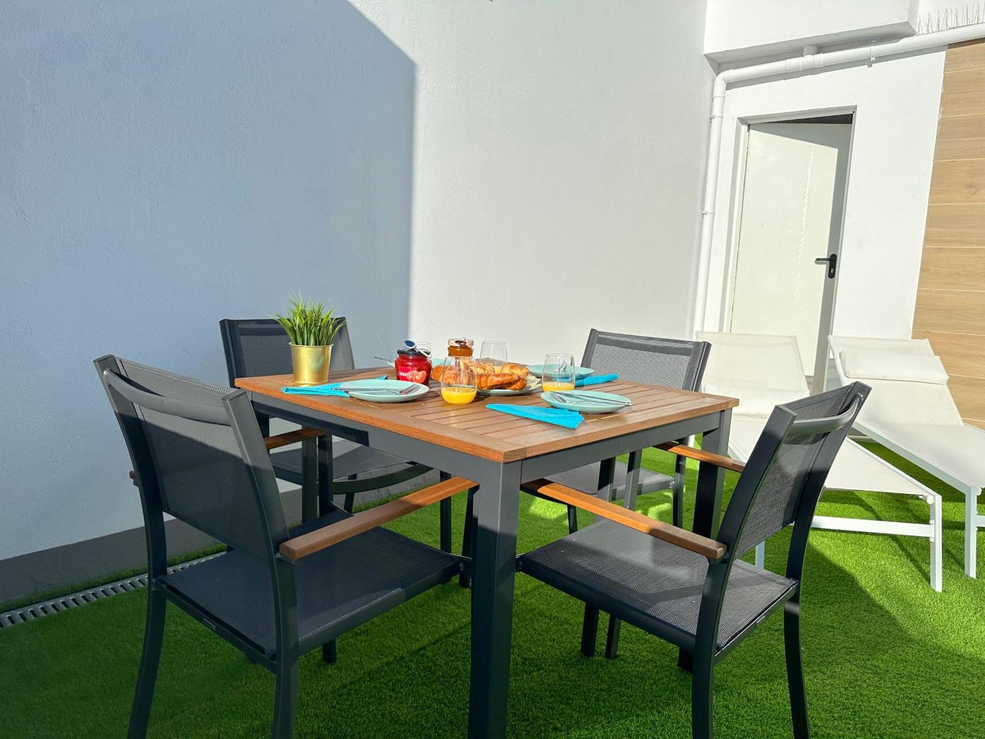 Suites Verano Azul Castillo del Romeral エクステリア 写真
